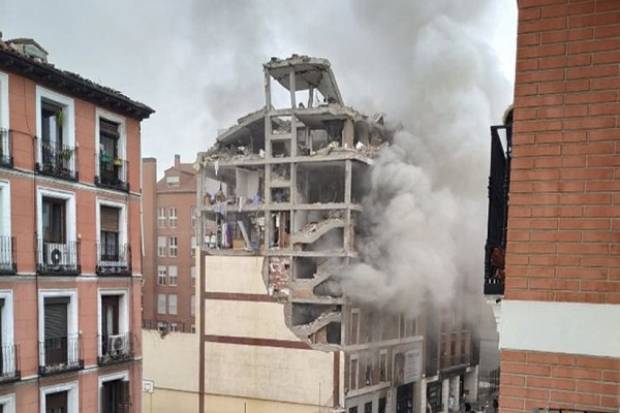 Explosión de un edificio en España deja al menos dos muertos