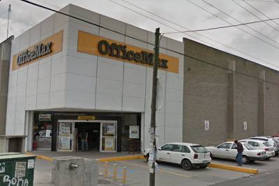 Dan cristalazo y roban computadoras en Office Max de Plaza San Pedro