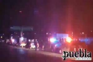 VIDEO: Matan a mujer embarazada y tiran su cadáver en el Periférico de Puebla