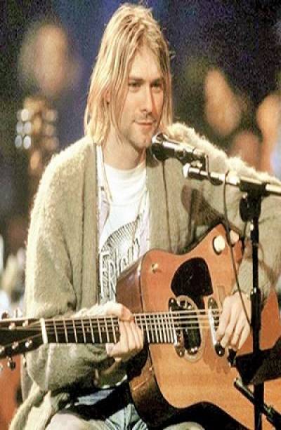 Subastan guitarra de Kurt Cobain en el MTV Unplugged in New York del 93