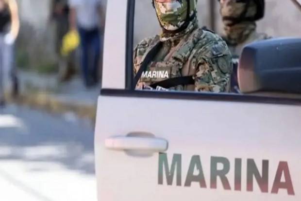 Marino mata a dos compañeros y una mujer en base naval de Baja California Sur