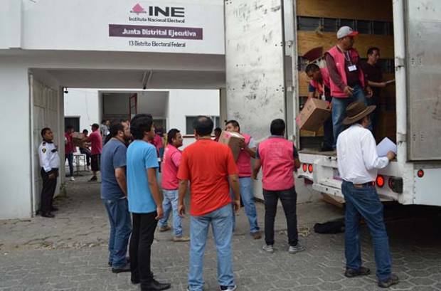 INE: Más del 72% de paquetes electorales entregados a funcionarios de casilla