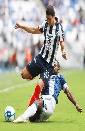 Club Puebla visita a Rayados de Monterrey en busca de una victoria