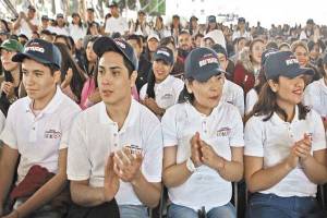 Disminuyen 33% beneficiados de Jóvenes Construyendo el Futuro en Puebla: STPS