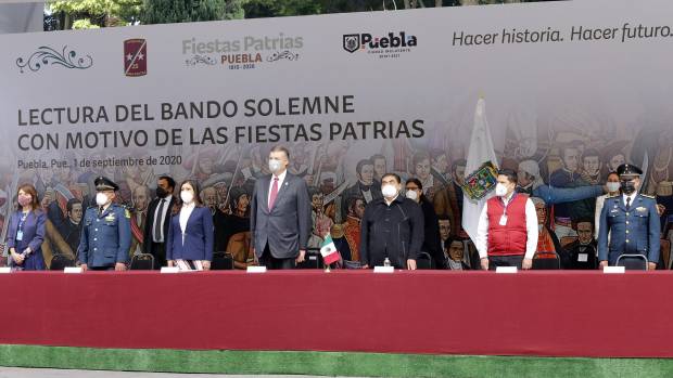 Con lectura de bando solemne inician las fiestas patrias en Puebla