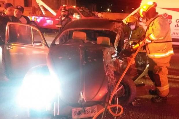 Muere automovilista tras colisión en la carretera federal a Tehuacán