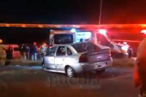 VIDEO: Dos muertos y cuatro lesionados, saldo de colisión en la carretera Puebla-Tlaxcala