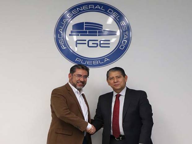 El presidente de Santa Clara Ocoyucan y la FGE establecen estrategias de colaboración