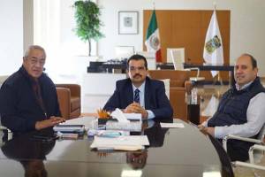 Pacheco Pulido se reúne con vocal ejecutivo del INE Puebla