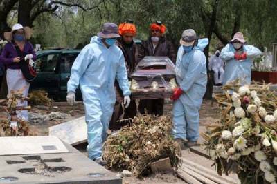 Amas de casa y jubilados, principales víctimas mortales del coronavirus en México