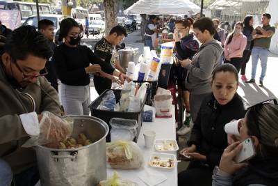 FOTOS: Poblanos &quot;le entran&quot; a la tamalada por el Día de la Candelaria