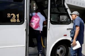 Estudiantes de Puebla piden descuento de 40% en transporte público