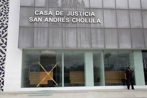 Disparan contra la Casa de Justicia de San Andrés Cholula