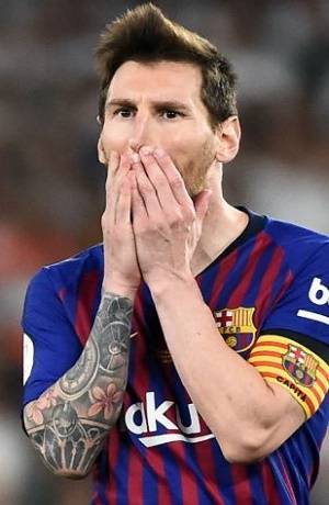 Messi, suspendido tres meses por la Conmebol