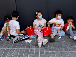 China empieza a vacunar contra COVID a niños de tres años