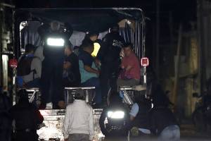 Rescatan a 55 migrantes haitianos en la autopista México-Puebla