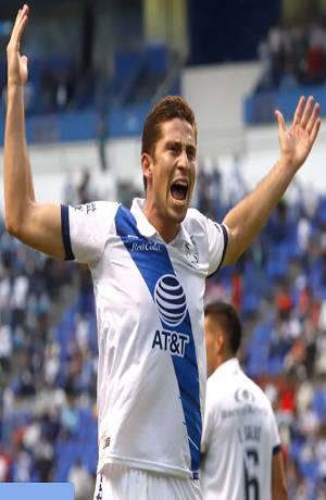 Santiago Ormeño se despide del Club Puebla y es nuevo futbolista del León