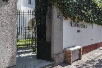 Se devolverá la dignidad a la vida notarial en Puebla, señala Barbosa