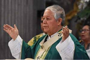 Aumento de pasaje afectará a las personas más necesitadas: arzobispo de Puebla