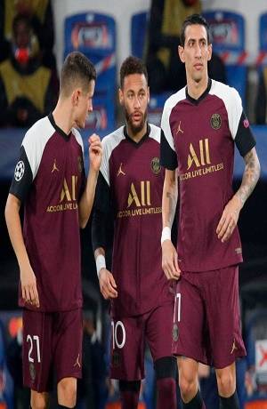 PSG se impuso 2-0 al Istanbul Basaksehir; Neymar Jr. salió lesionado