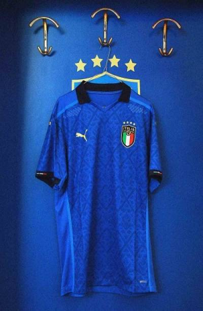Así es la nueva indumentaria de la selección de Italia