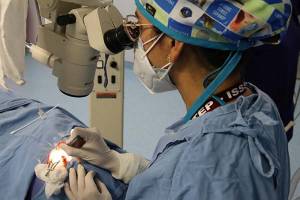 ISSSTEP realizó primer trasplante de córnea del año