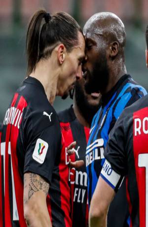 Milán cayó 2-1 ante Inter entre polémica discusión entre Zlatan y Lukaku