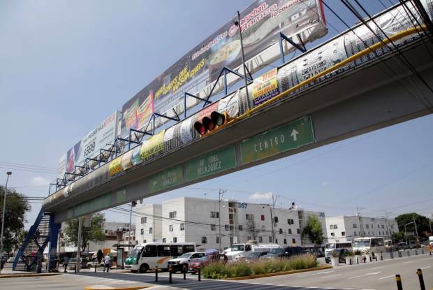 Estos son los cinco puentes peatonales que eliminarán en Puebla Capital