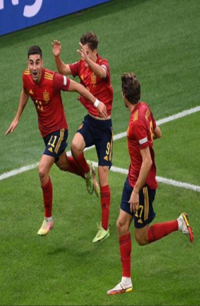 España derrota 2-1 a Italia y va por el título de la Nations League