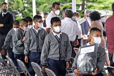 Se acerca el puente, no laboran 14 mil escuelas poblanas este 16 de septiembre: SEP