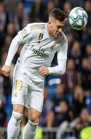 Real Madrid aisla a Luca Jovic por tener contacto con positivo a coronavirus