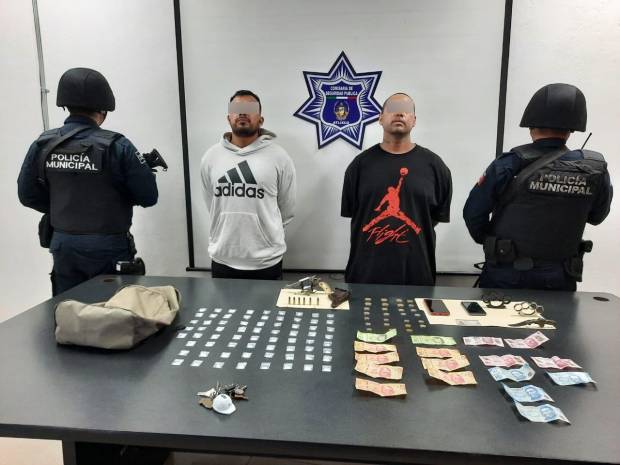 Policía Estatal captura a narcomenudistas con arma de fuego en Atlixco