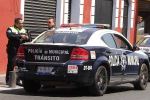 Patrulla de SCC Puebla colisiona contra unidad de valores en la colonia El Vergel