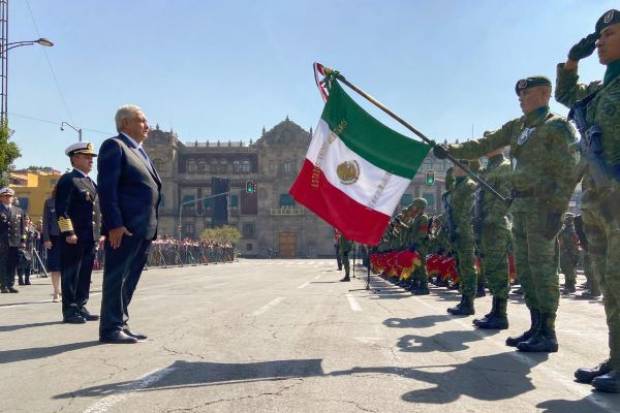 AMLO agradece al Ejército por dar espalda al “golpismo”