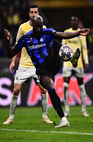 Inter de Milán derrota por la mínima al Porto en la Champions