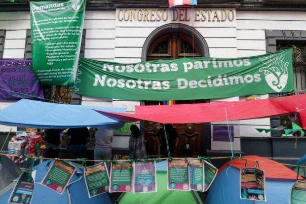 7 de diciembre, mesa de diálogo entre feministas y Congreso de Puebla