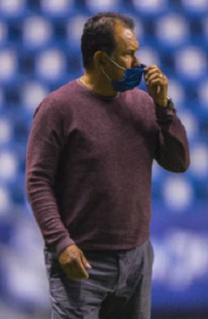 Club Puebla: Juan Reynoso el técnico más multado por criticar al arbitraje