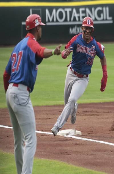 Dominicana derrota 10-7 a Venezuela en repechaje preolímpico de beisbol en Puebla
