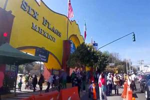 Six Flags: detenidos dos jóvenes que pretendían entrar con subametralladora