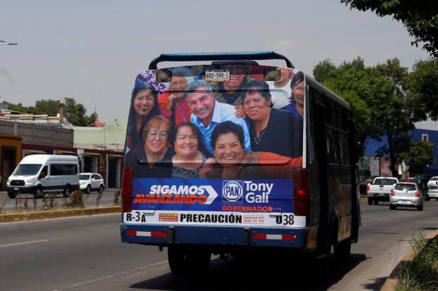 Congreso de Puebla prohíbe publicidad electoral en transporte y espectaculares