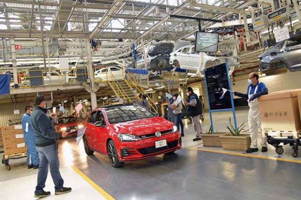 Volkswagen de México despide al modelo Golf