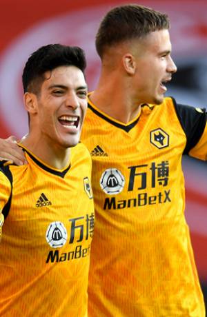 Raúl Jiménez anota en la victoria de los Wolves 2-0 ante Sheffield