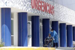 Sube costo diario de hospitalizados muy graves por COVID en Puebla