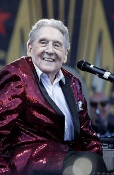 Jerry Lee Lewis, pionero del rock, fue hospitalizado por derrame cerebral