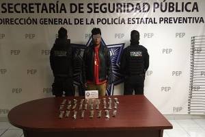 Motociclista es detenido con 28 envoltorios de droga en Las Hadas