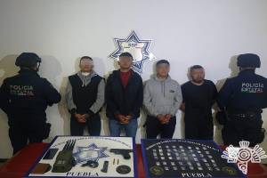 Robaron un camión y plagiaron a choferes en Puebla; maleantes fueron detenidos