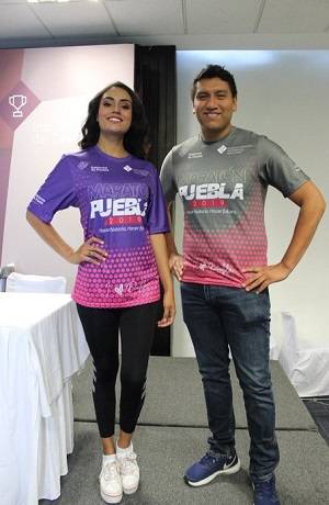Presentaron la playera oficial para el Maratón Puebla 2019