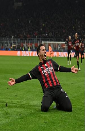 Milan dio cuenta del Napoli 1-0 en cuartos de final de la Champions League
