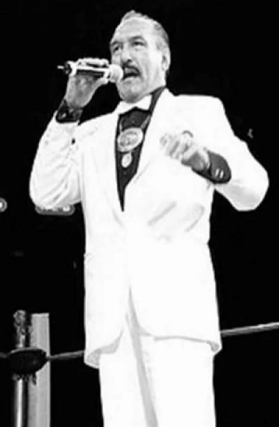 Murió Armando &#039;Mucha Crema&#039; Gaitán, anunciador del CMLL