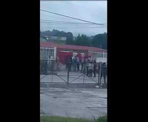 Condena gobierno estatal conducta de grupo de estudiantes de Normal de Teteles